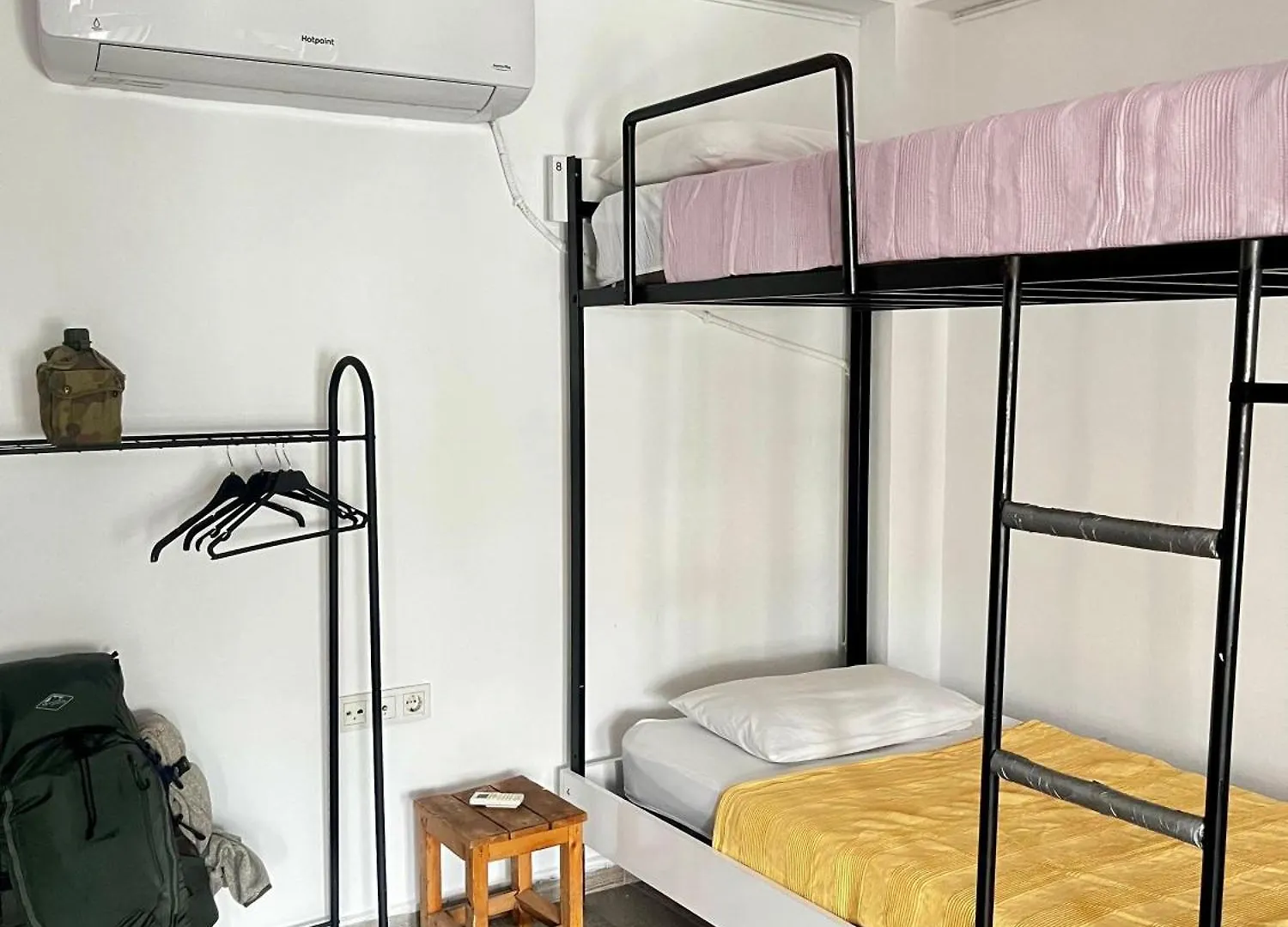 Kuyu Beergarden Hostel Antalya