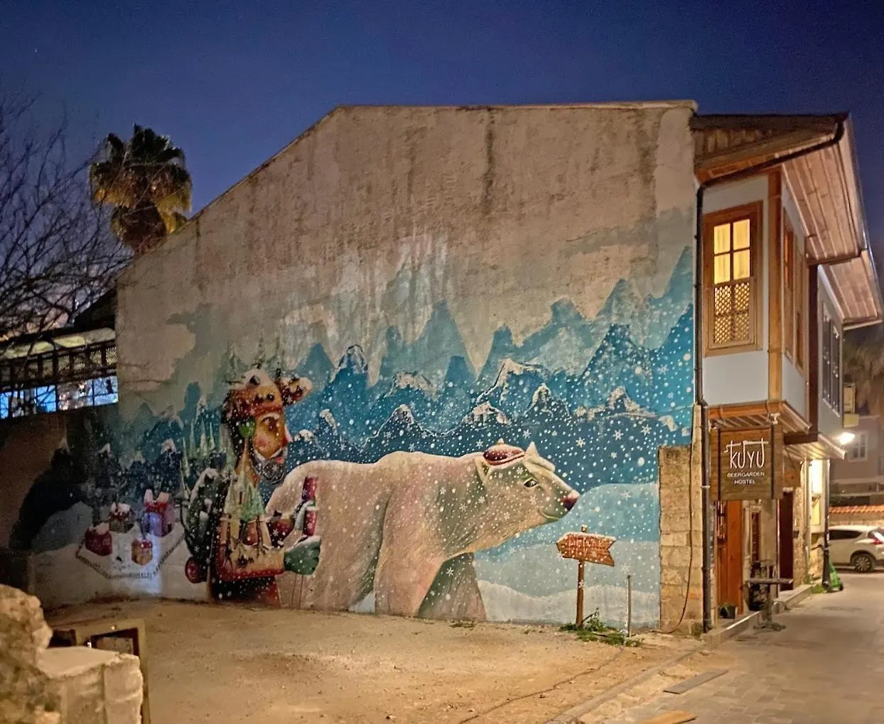 Kuyu Beergarden Hostel Antalya